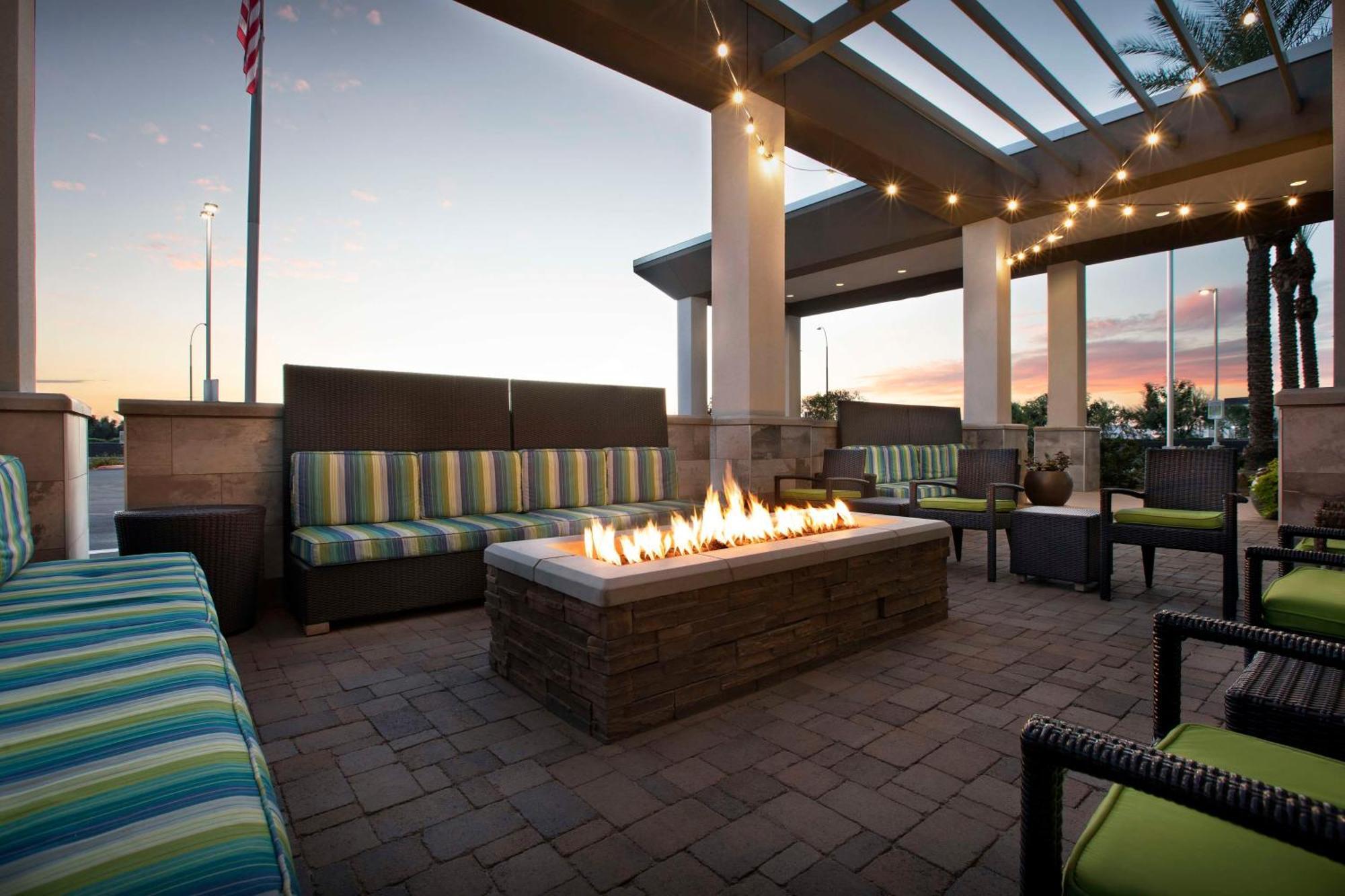 Home2 Suites By Hilton Phoenix Chandler Bagian luar foto